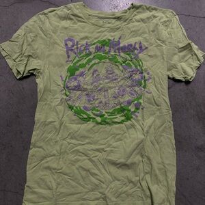 Short Sleeve Graphic Tee - Light Green